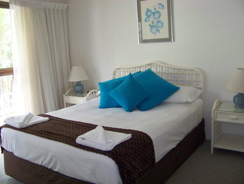 Old Burleigh Court Holiday Apartments - Holiday Find 0