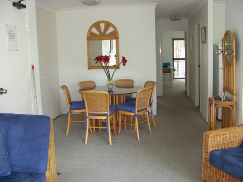 Old Burleigh Court Holiday Apartments - Holiday Find 2