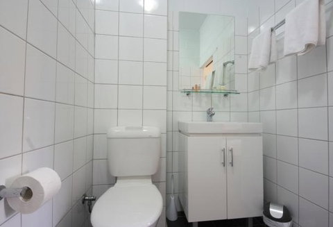 Coconut Grove Holiday Apartments - Holiday Find 4