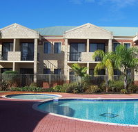 Country Comfort Inter City Perth Hotel  Apartments