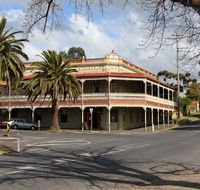 The Midland Hotel Castlemaine - Holiday Find