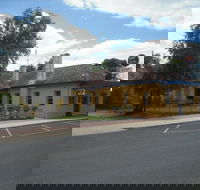 Goroke Hotel Bar amp Bistro - Holiday Find