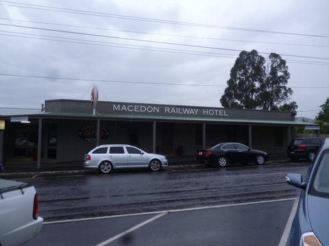 Macedon Family Hotel - Holiday Find 0