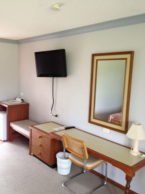 Town & Country Motor Inn Forbes - Holiday Find 1