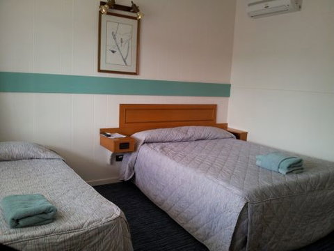Charlton Motel - Holiday Find 0