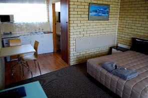 Coastal Comfort Motel - Holiday Find 3