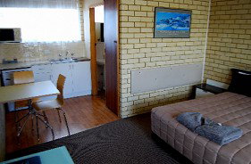Coastal Comfort Motel - Holiday Find 5