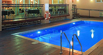 Burnett Riverside Motel - Holiday Find 0