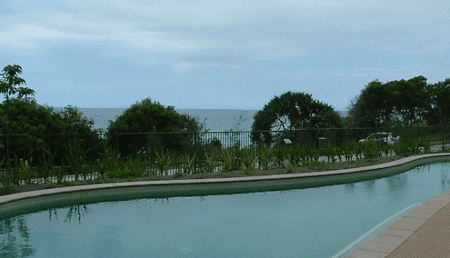 Stradbroke Island Beach Hotel - Holiday Find 3