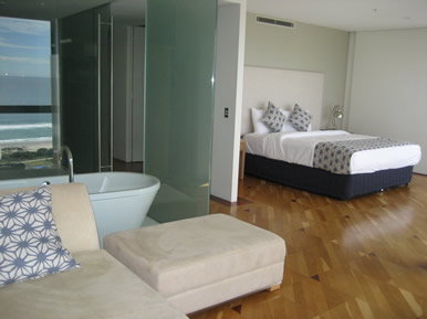 Aria Apartments Broadbeach - Holiday Find 14