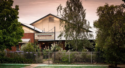 Millies Guesthouse & Serviced Apartments - Holiday Find 0