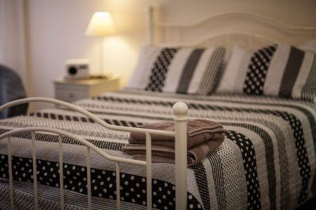 Millies Guesthouse & Serviced Apartments - Holiday Find 4