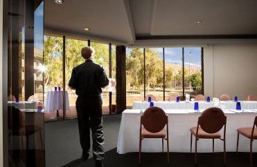 Crowne Plaza Alice Springs - Holiday Find 0