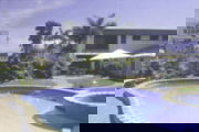 Blue Ribbon Motor Inn - Holiday Find 0