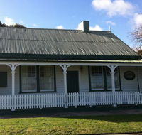 Ben Hyron's Cottage - Holiday Find