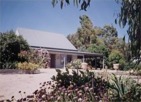 Brackley Cottage - Holiday Find 0
