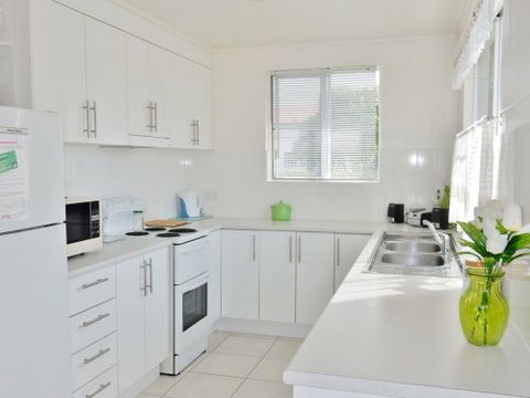 Lucinda Holiday Rentals  - Holiday Find 7