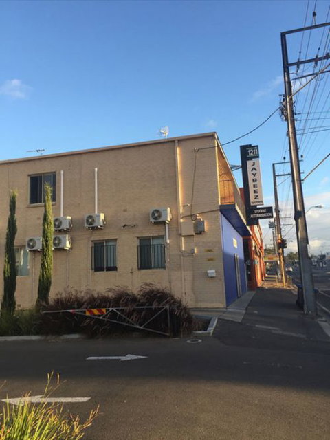 Adelaide Rooms - Holiday Find 2