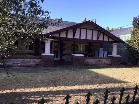 Adelaide Rooms - Holiday Find 3