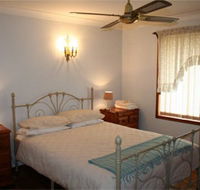 Caits Cottage Bed And Breakfast - Holiday Find