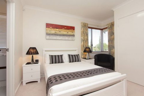 Tea Tree Manor - Holiday Find 3