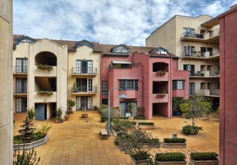 StayCentral Serviced Apartments - Head Office - Holiday Find 0
