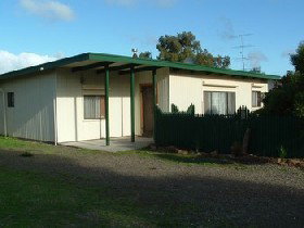 Caramor Cottages - Nathan's Nook - Holiday Find 0