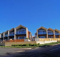 Seine Bay Apartments - Holiday Find