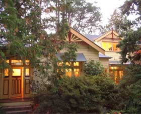 Moments Accommodation - Holiday Find 0