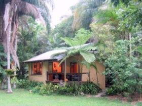 Currumbin Valley QLD Holiday Find