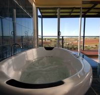 Misty Rose Barossa Chalets - Holiday Find