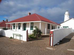 Cape Willoughby Lighthouse Keepers Heritage Accommodation - Holiday Find 0