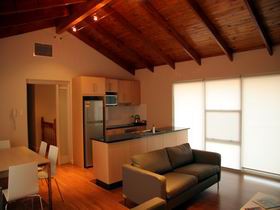 Ethelton Serviced Apartments - Holiday Find 0