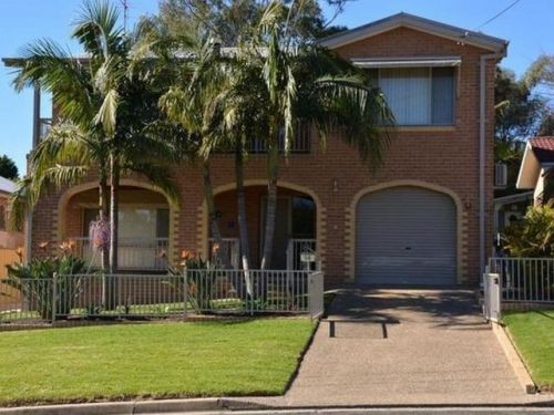 Tomakin NSW Holiday Find
