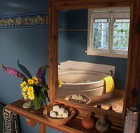 Currawong Cottage - Holiday Find