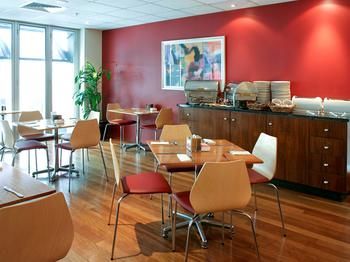 Ibis Melbourne Little Bourke Street - Holiday Find 20