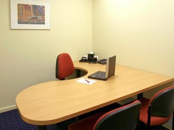 Ibis Melbourne Little Bourke Street - Holiday Find 24