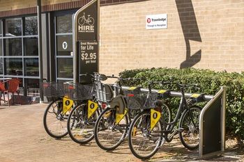 Travelodge Macquarie North Ryde Hotel - Holiday Find 9