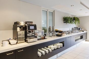 Travelodge Macquarie North Ryde Hotel - Holiday Find 14