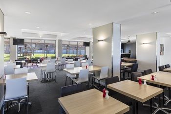 Travelodge Macquarie North Ryde Hotel - Holiday Find 16