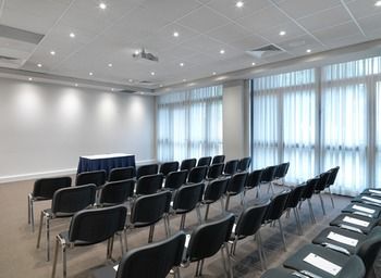 Adina Apartment Hotel Sydney, Harbourside - Holiday Find 11