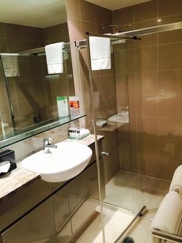 Adina Apartment Hotel Sydney, Harbourside - Holiday Find 20