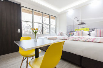 Abode By Easystay - Holiday Find 1