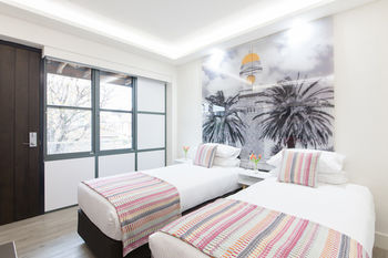 Abode By Easystay - Holiday Find 3