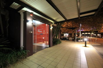 Ibis Newcastle - Holiday Find 16