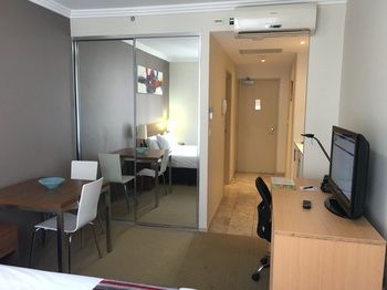 APX Darling Harbour - Holiday Find 2