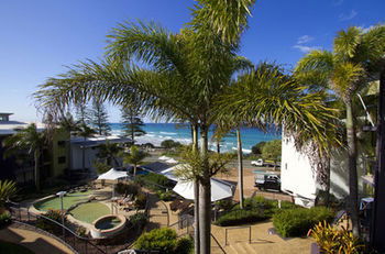 Beach Retreat Coolum - Holiday Find 9