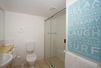Beach Retreat Coolum - Holiday Find 12