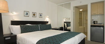 Beach Retreat Coolum - Holiday Find 23
