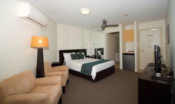 Beach Retreat Coolum - Holiday Find 25